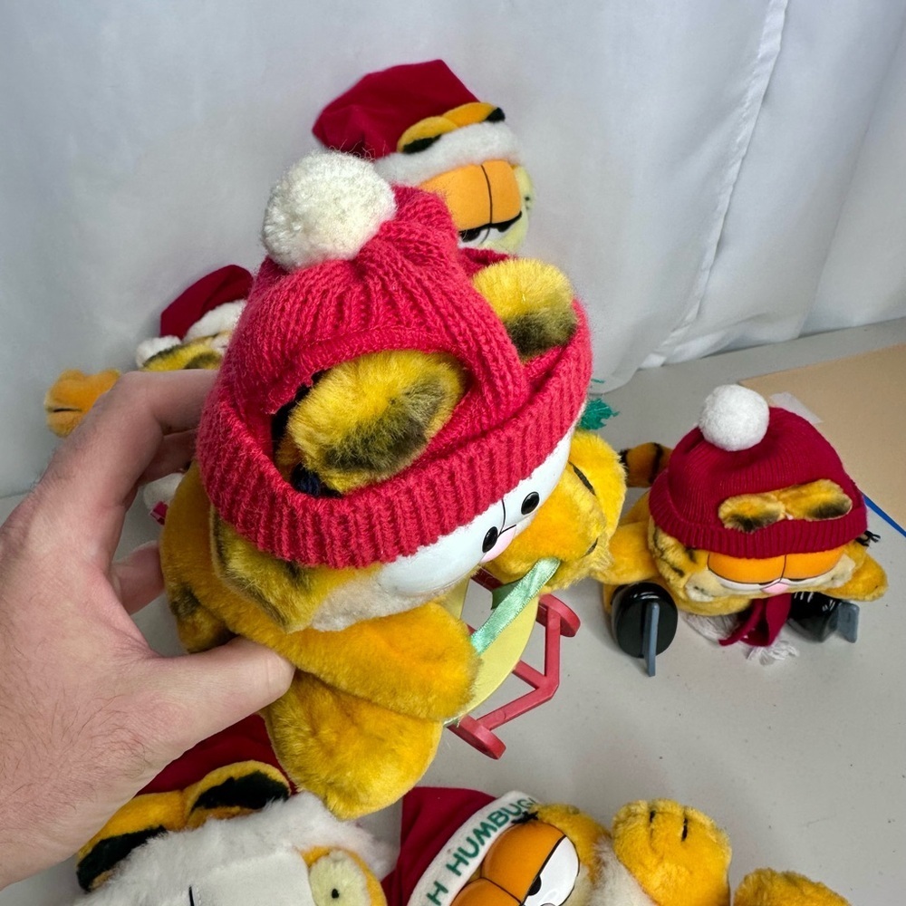 Lot of 8 Vintage Garfield Christmas Plush 1978+ Dakin - Picture 9 of 14